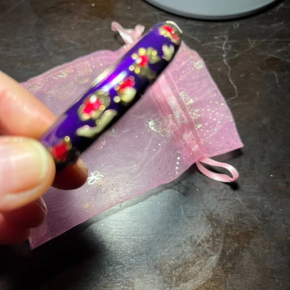 Bangle Bracelet with Butterflies‎ (wa/x)
